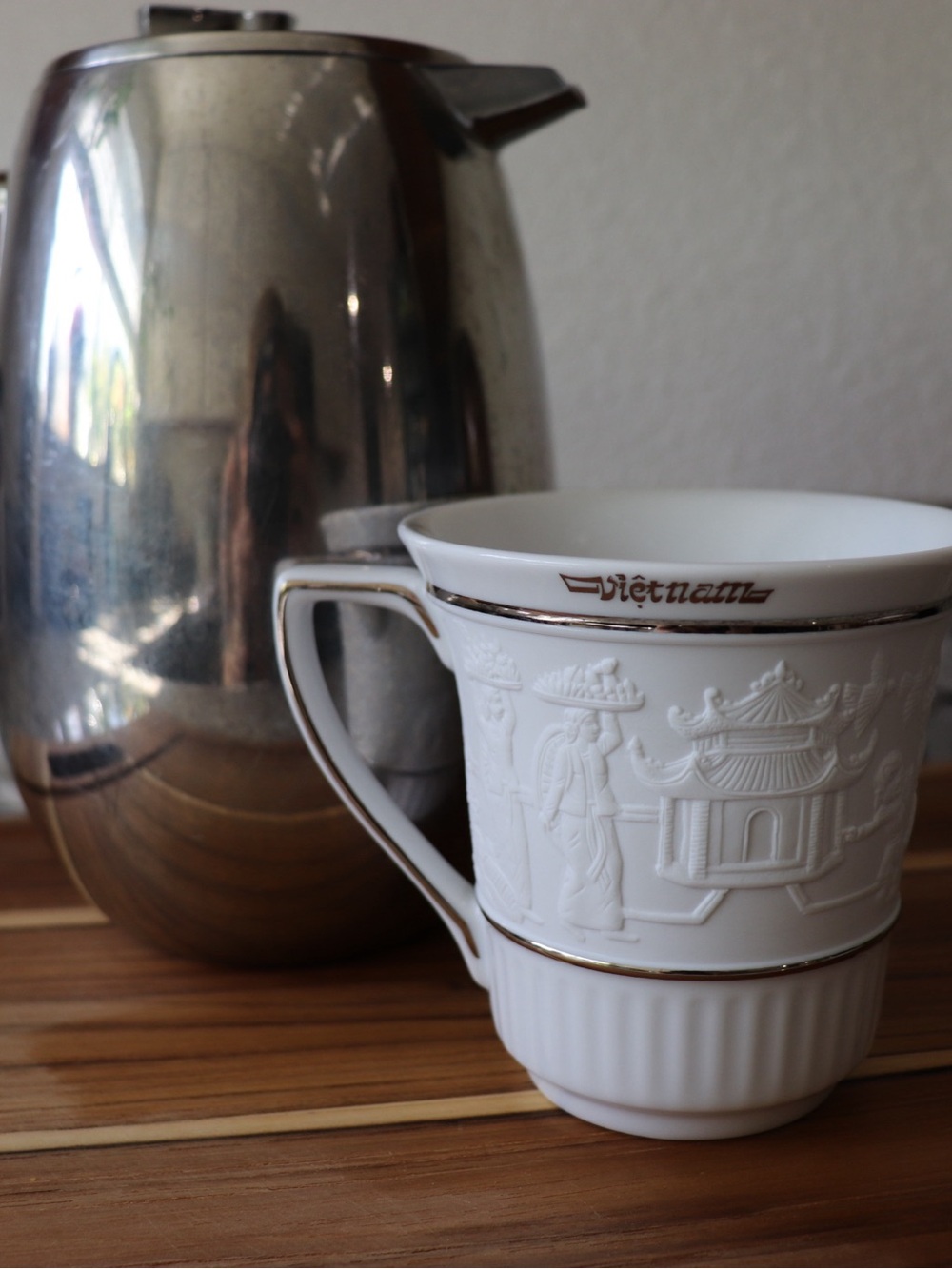 Minh Long Vietnamese 1970 Porcelain Embossed Mug
